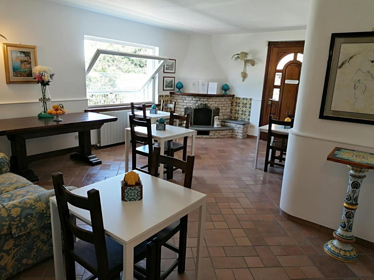 סורנטו B&B Villa Teresa מראה חיצוני תמונה
