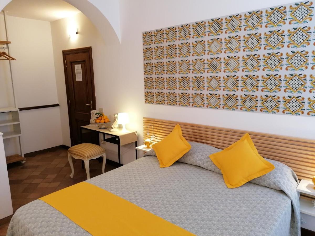 סורנטו B&B Villa Teresa מראה חיצוני תמונה