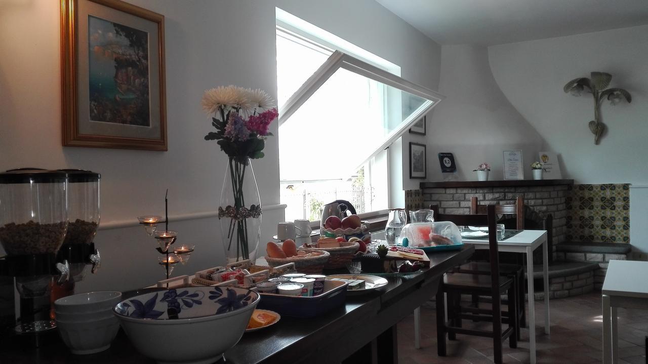 סורנטו B&B Villa Teresa מראה חיצוני תמונה